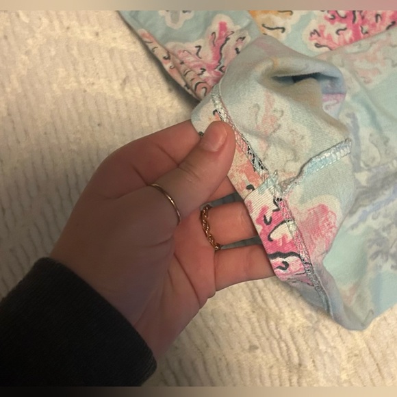 Colorful T-Shirt With Ruffled Sleeves - Picture 5 of 5